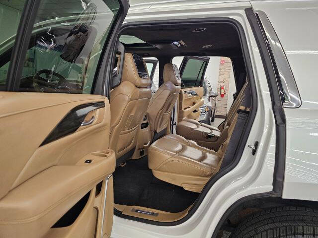 2019 Cadillac Escalade Platinum