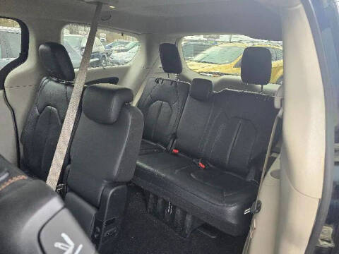 2018 Chrysler Pacifica Touring L Plus