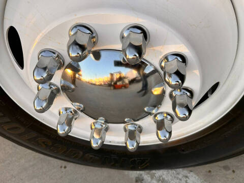 2019 International LT625