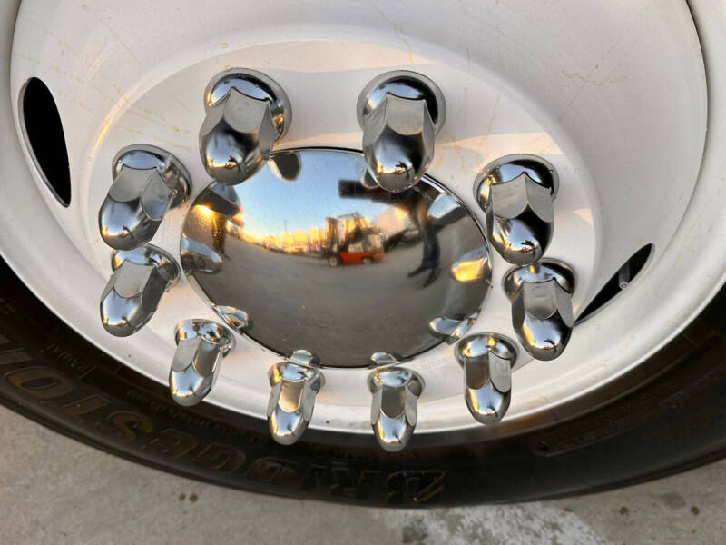 2019 International LT625