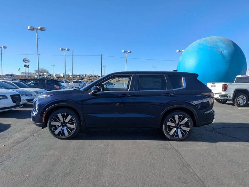 2026 Mitsubishi Outlander SE