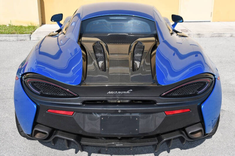 2016 McLaren 570S Base photo 8