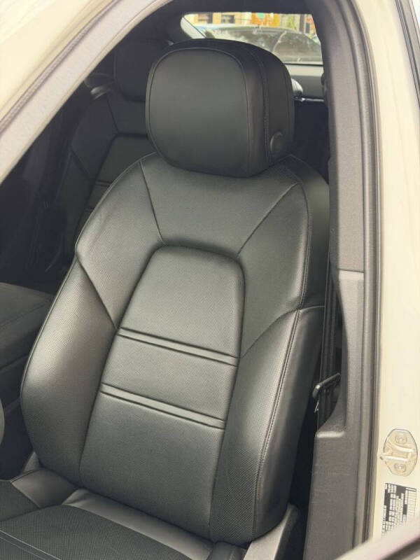 2022 Porsche Cayenne Coupe