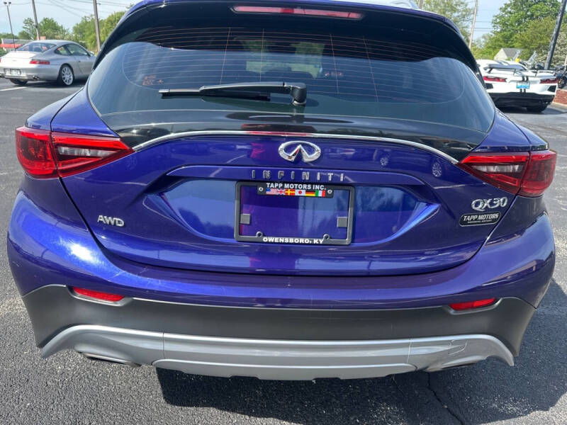 2017 Infiniti QX30 Luxury
