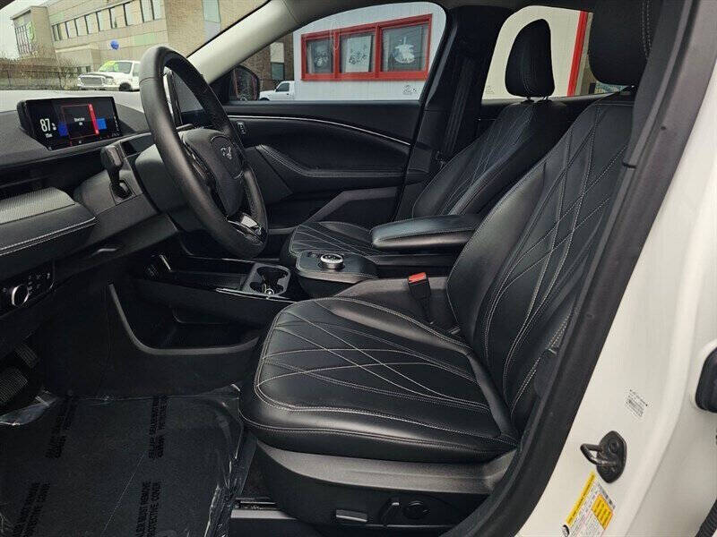 2023 Ford Mustang Mach-E Select