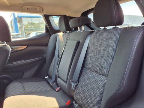 2017 Nissan Rogue Sport SV