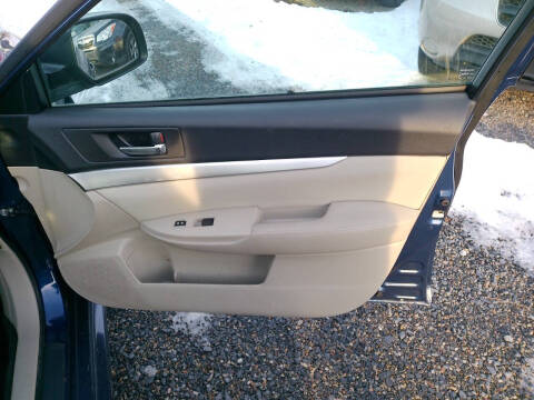 2011 Subaru Legacy 2.5i Premium