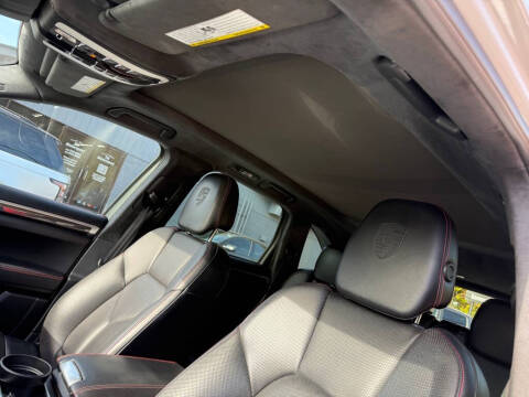 2017 Porsche Cayenne Turbo