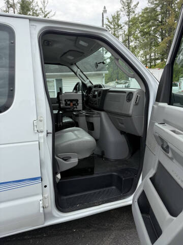 2011 Ford E-Series E-250