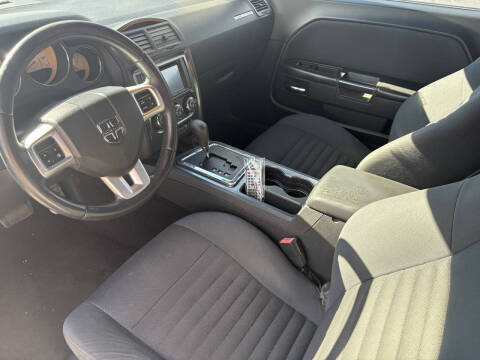 2012 Dodge Challenger SXT