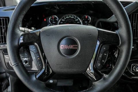 2025 GMC Savana 2500