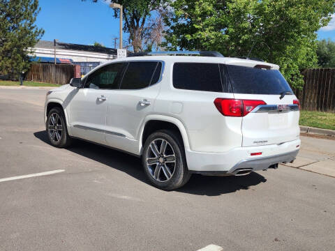 2017 GMC Acadia Denali
