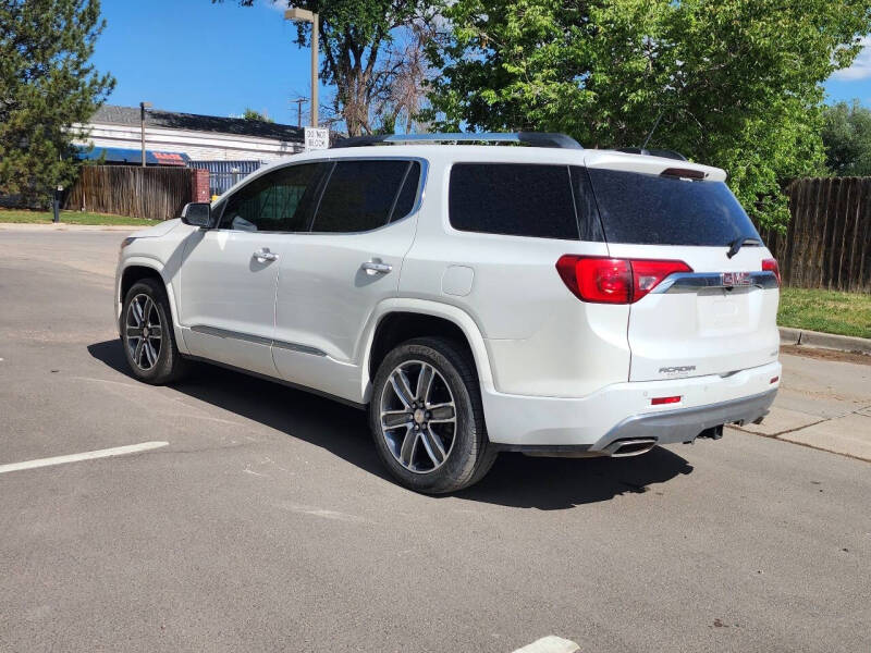 2017 GMC Acadia Denali