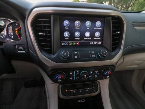 2022 GMC Acadia Denali