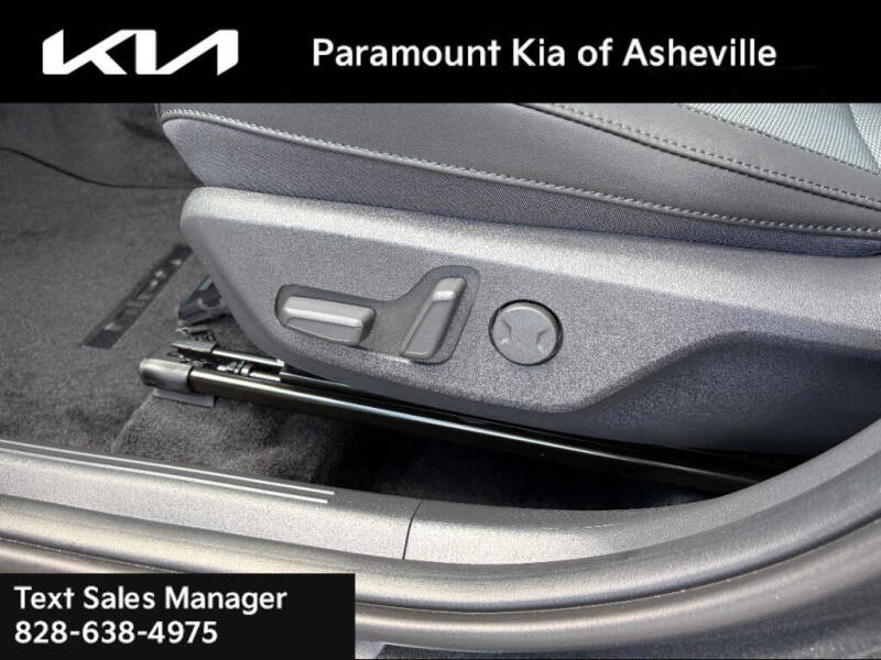 2025 Kia Niro EX Touring