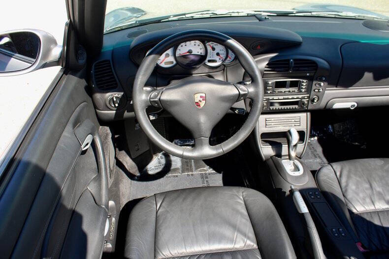 2003 Porsche 911