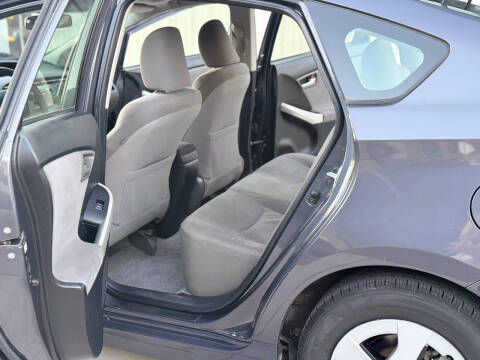 2013 Toyota Prius Three
