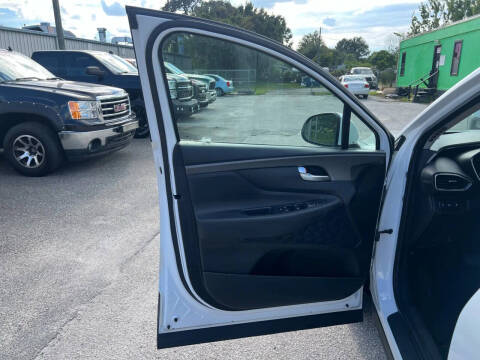 2020 Hyundai Santa Fe SE