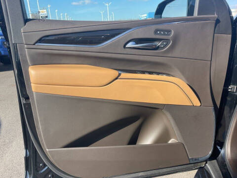 2023 Cadillac Escalade Sport