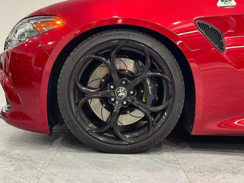 2017 Alfa Romeo Giulia Quadrifoglio