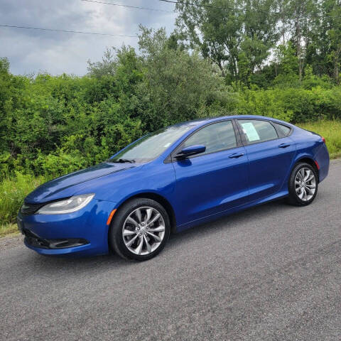 2015 Chrysler 200 for sale at Lucky One Auto Sales in Lafayette, NY