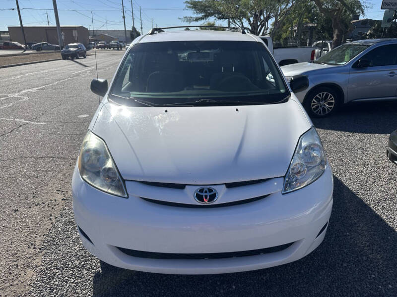 2008 Toyota Sienna LE 7-Passenger