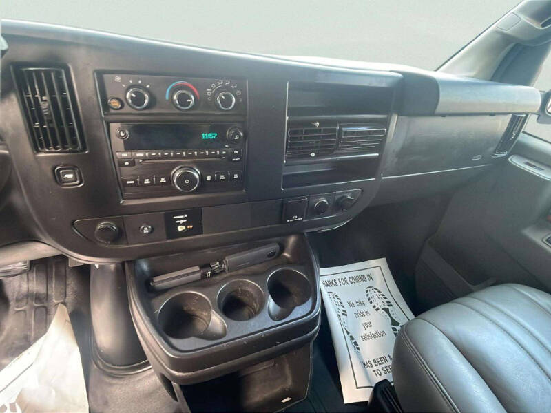 2017 Chevrolet Express 2500