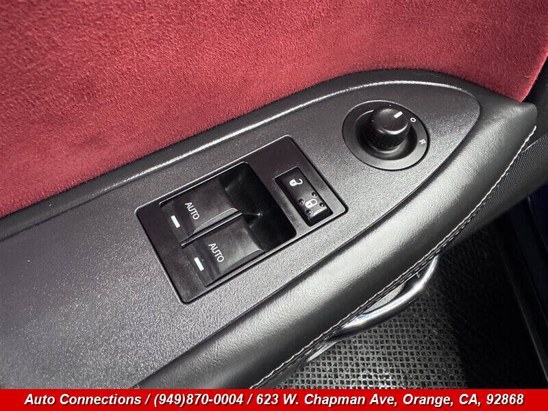 2014 Dodge Challenger SRT8