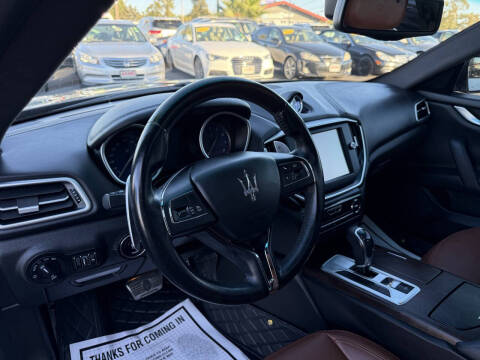 2014 Maserati Ghibli