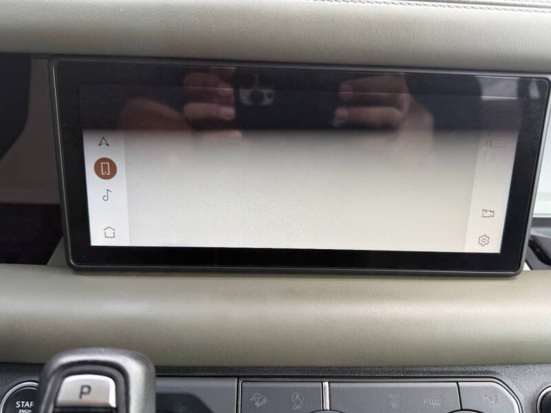 2020 Land Rover Defender 110 SE