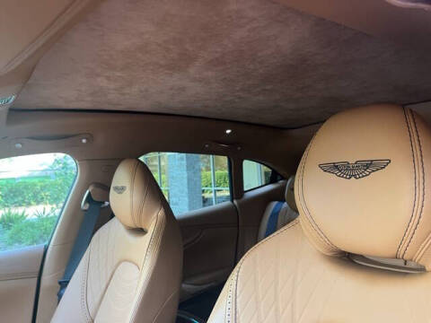 2022 Aston Martin DBX