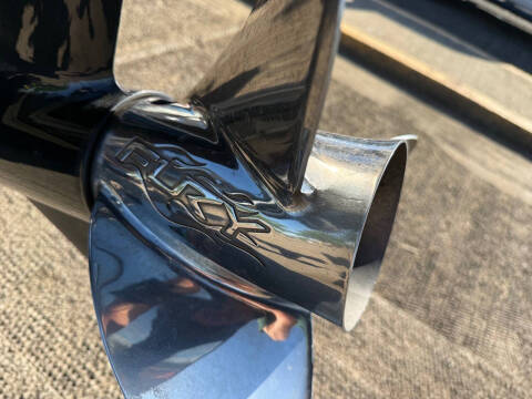 2016 Nitro Z21