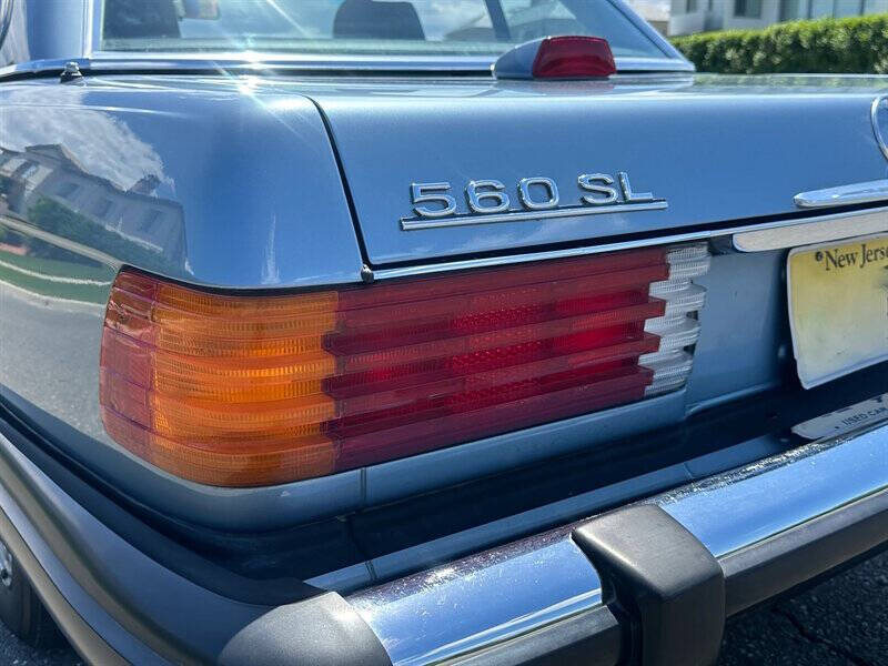 1986 Mercedes-Benz 560-Class 560 SL