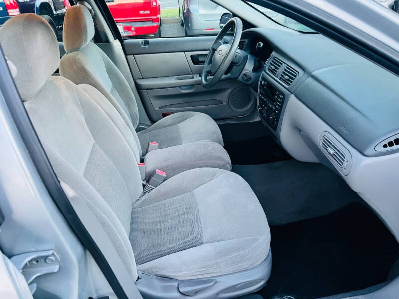 2007 Ford Taurus SE