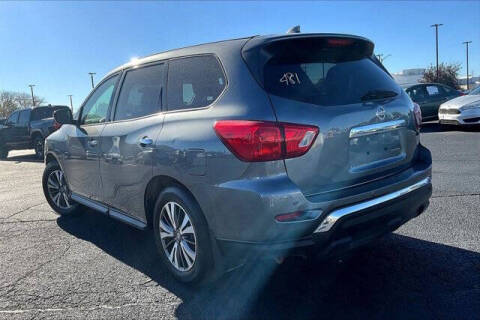 2020 Nissan Pathfinder S