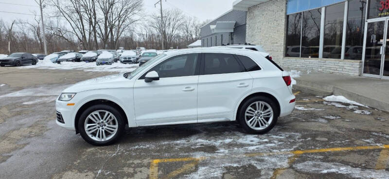 2018 Audi Q5 2.0T quattro Premium Plus