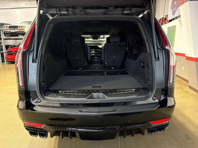 2023 Cadillac Escalade-V ESV