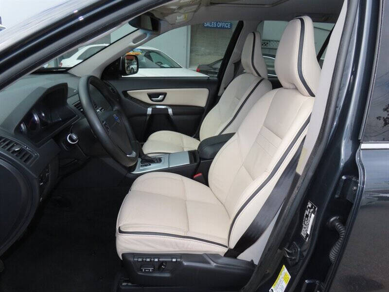 2014 Volvo XC90 3.2 R-Design Platinum