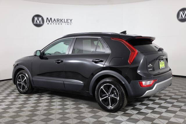2023 Kia Niro EX