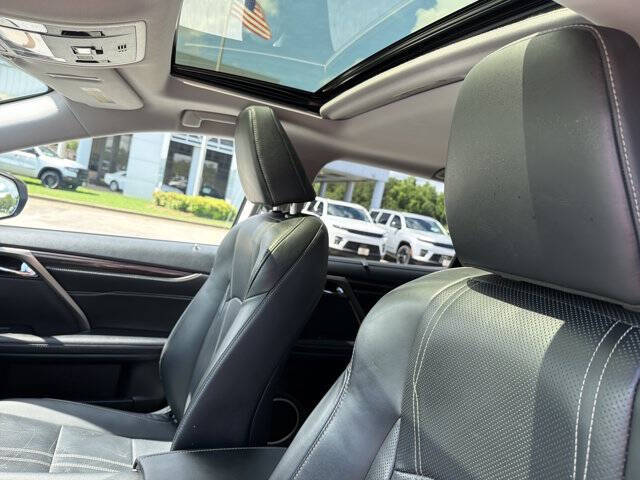 2022 Lexus RX 450hL Luxury