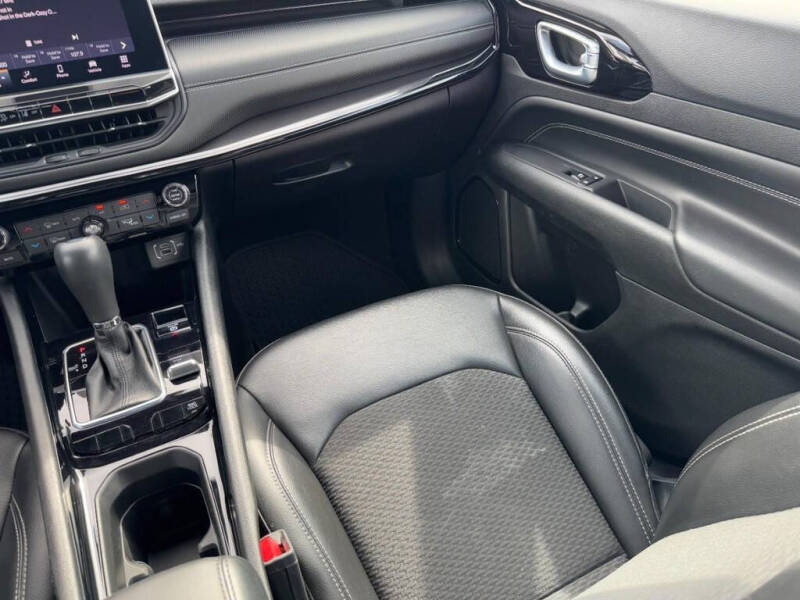 2023 Jeep Compass Altitude