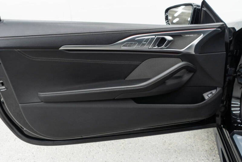 2025 BMW 8 Series 840i xDrive