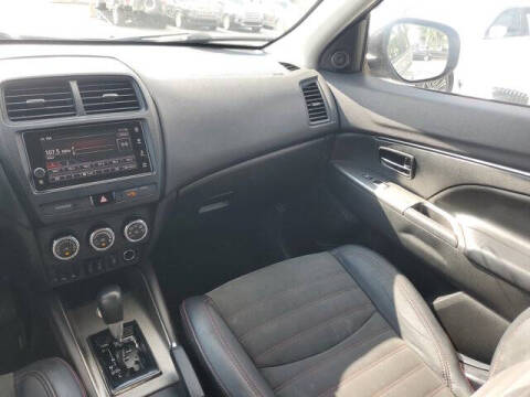 2018 Mitsubishi Outlander Sport 2.4 SE