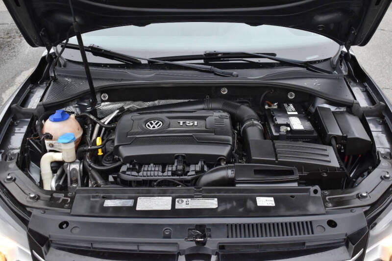 2014 Volkswagen Passat 1.8T SE