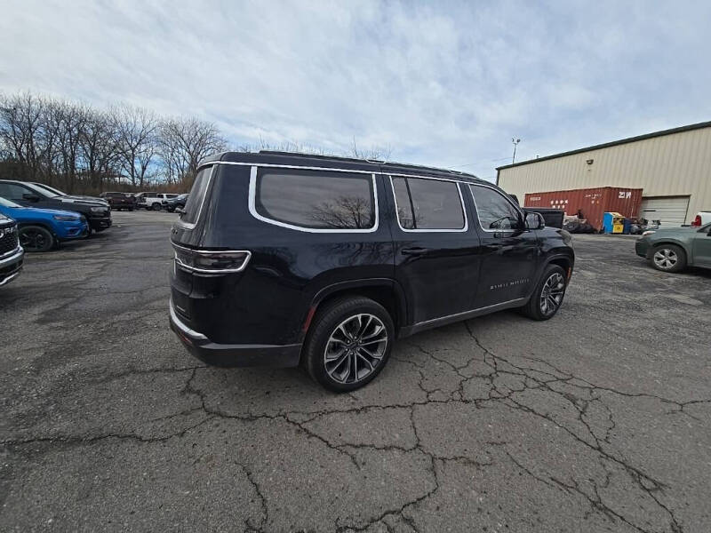 2022 Jeep Grand Wagoneer Series III