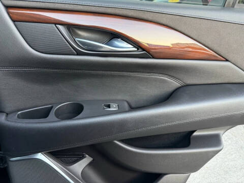 2018 Cadillac Escalade Luxury