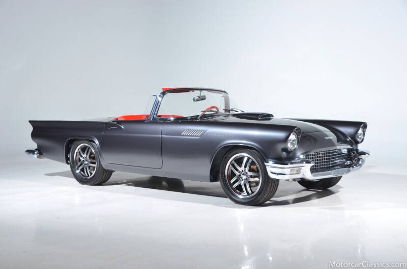 1957 Ford Thunderbird