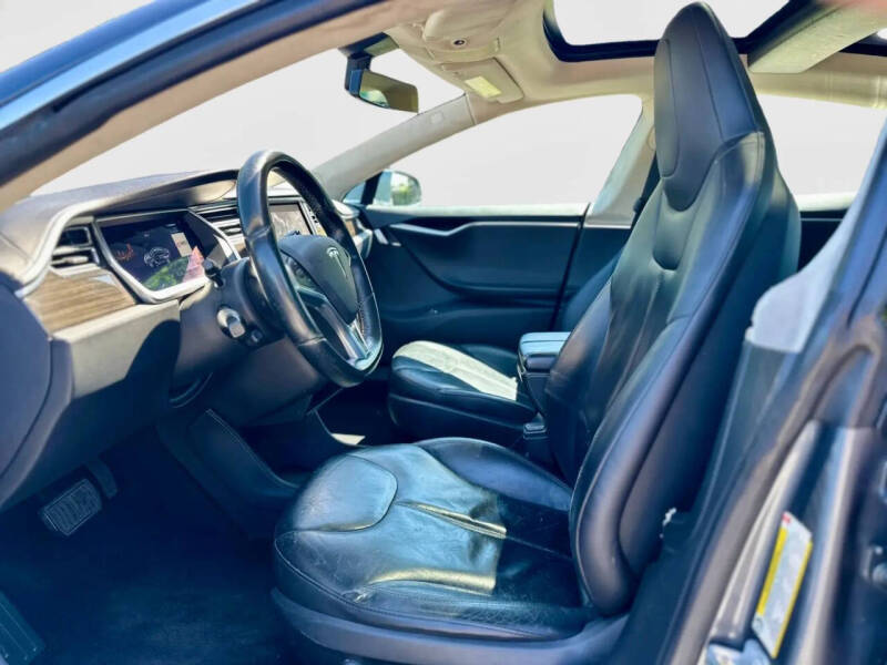 2014 Tesla Model S