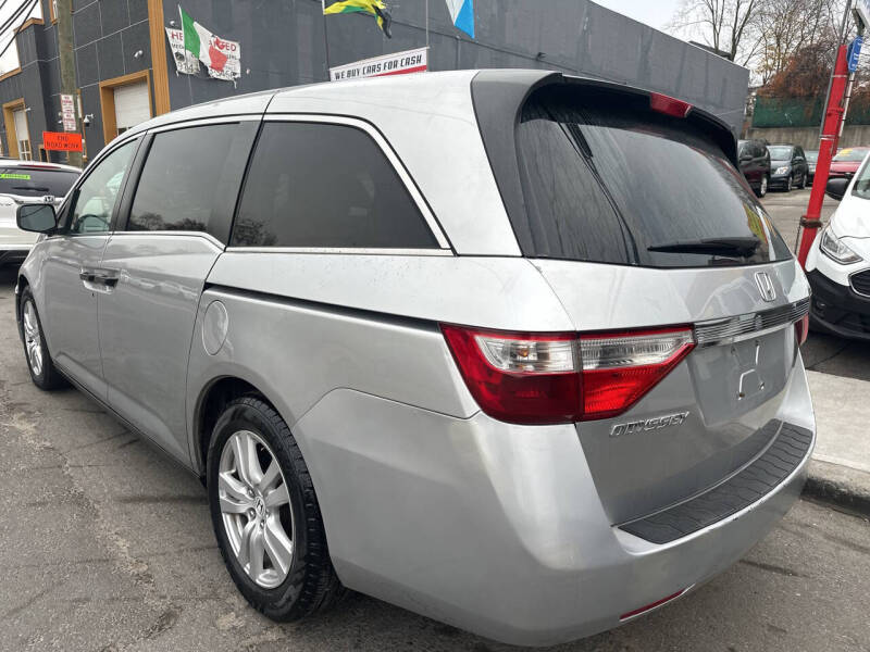 2011 Honda Odyssey LX