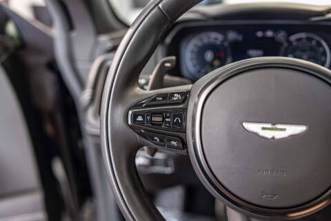 2021 Aston Martin DBX